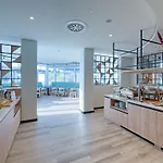 Fora By Mercure Hotel