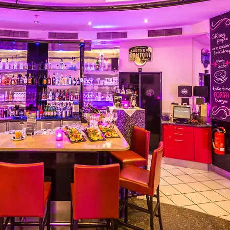 Hotel Fora By Mercure