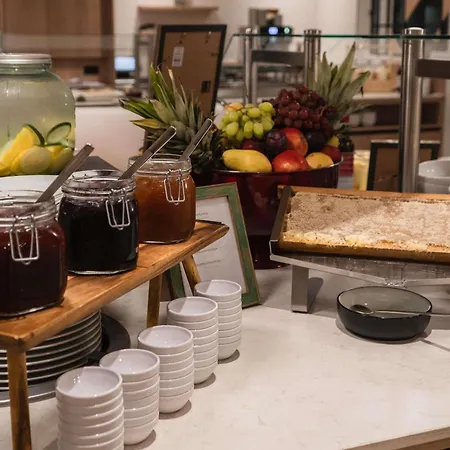 酒店 Fora By Mercure 4*