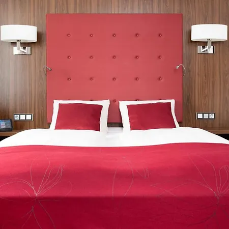 Fora By Mercure