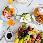 Fora By Mercure Hotel 4*