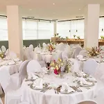 Fora By Mercure Hotel