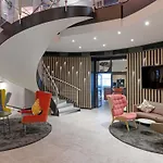 Hotel Fora By Mercure 4*