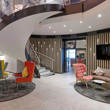 Fora By Mercure Hotel 4*