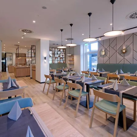 Otel Fora By Mercure 4*