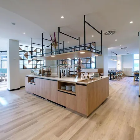 Hotel Fora By Mercure Hannover