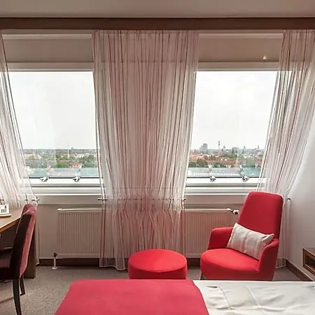 Fora By Mercure 4*