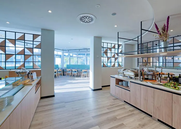 Fora By Mercure Hotel