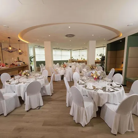 Fora By Mercure 4*