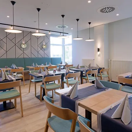 Hotel Fora By Mercure