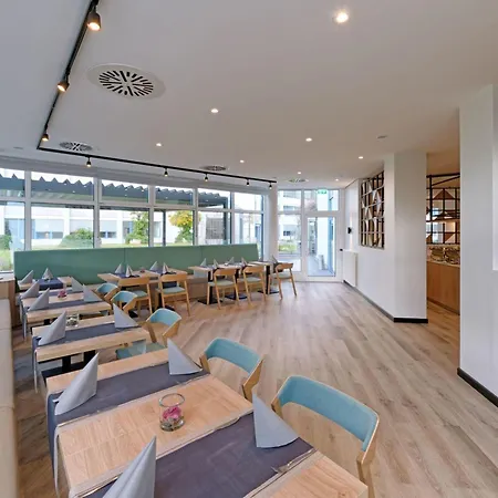 Hotel Fora By Mercure