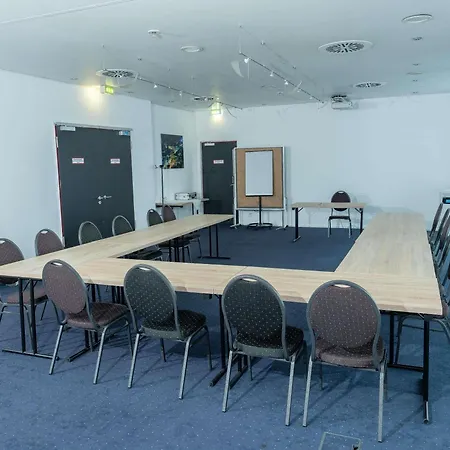 Fora By Mercure Hotel 4*