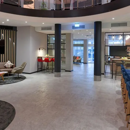 Hotel Fora By Mercure 4*