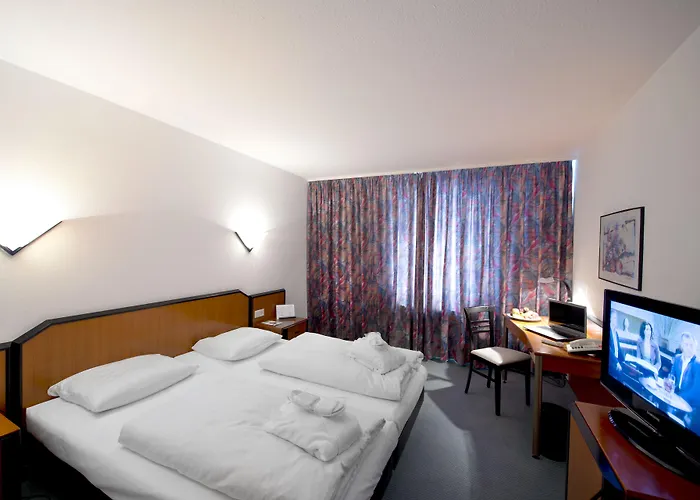 Fora By Mercure Hotel