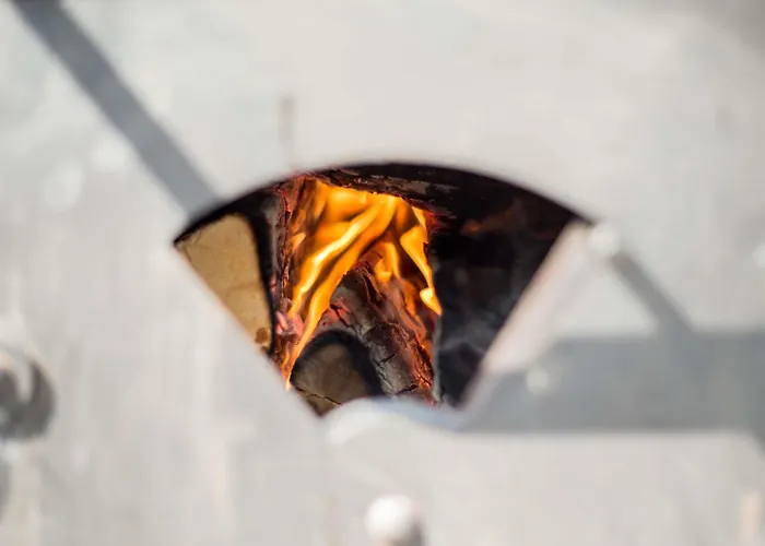 Fora By Mercure Hotel