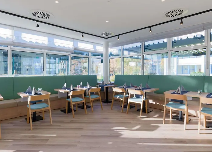 Fora By Mercure Hotel