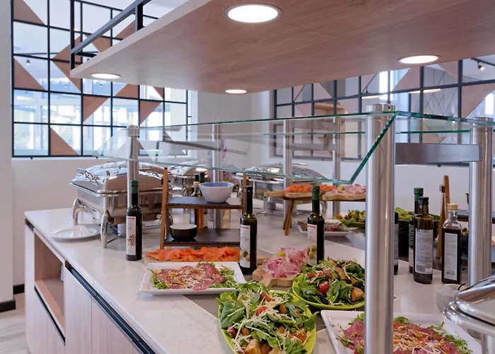 Hotel Fora By Mercure